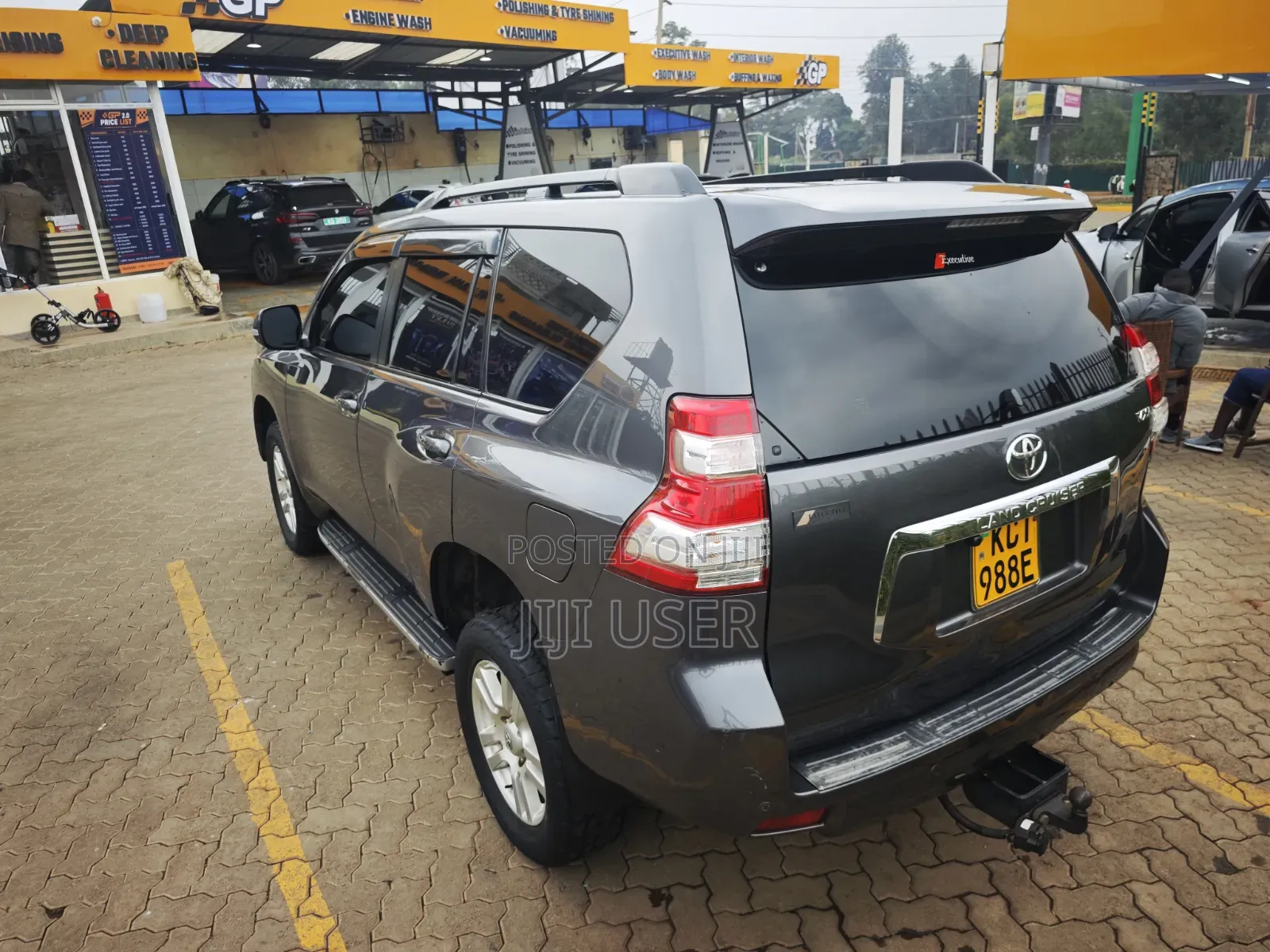 Toyota Land Cruiser Prado 2011 Gray