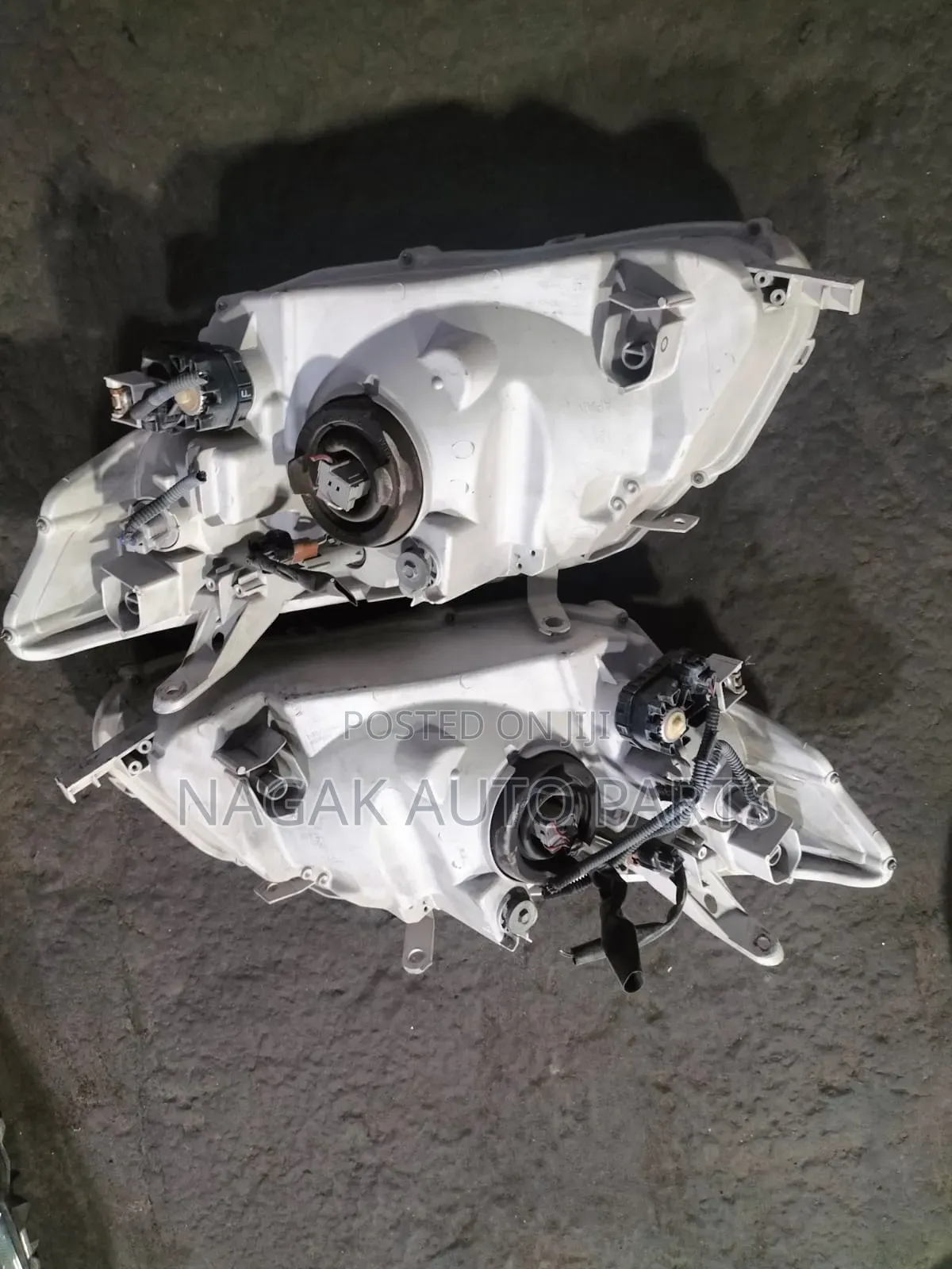 Fielder/Axio 2008/2012 Headlight