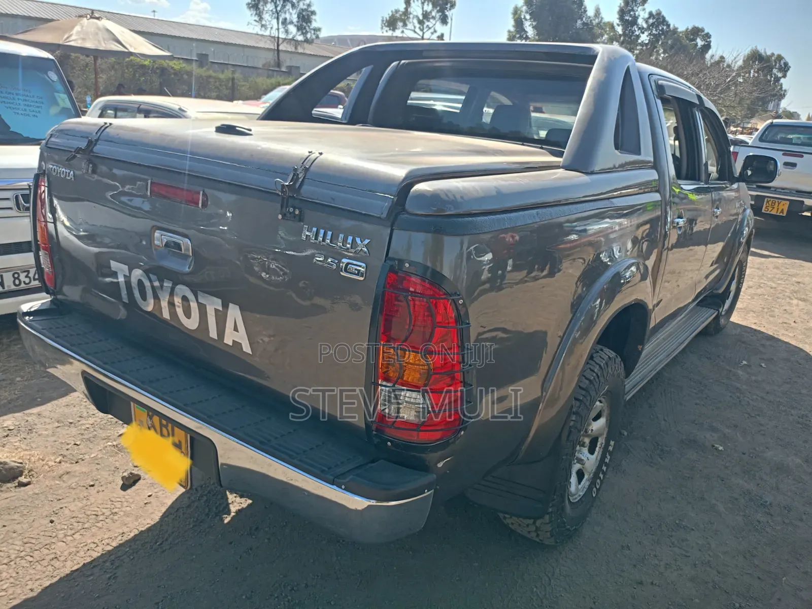 Toyota Hilux 2009 Gold