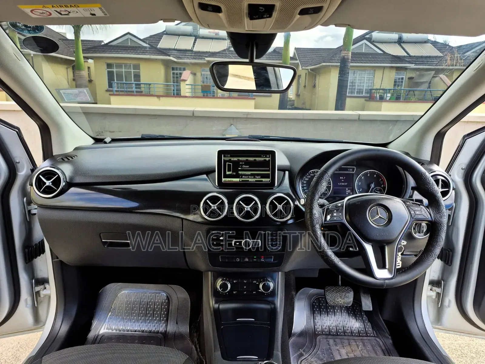 Mercedes-Benz B-Class B180 Petrol 2014 Silver