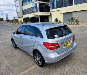 Mercedes-Benz B-Class B180 Petrol 2014 Silver