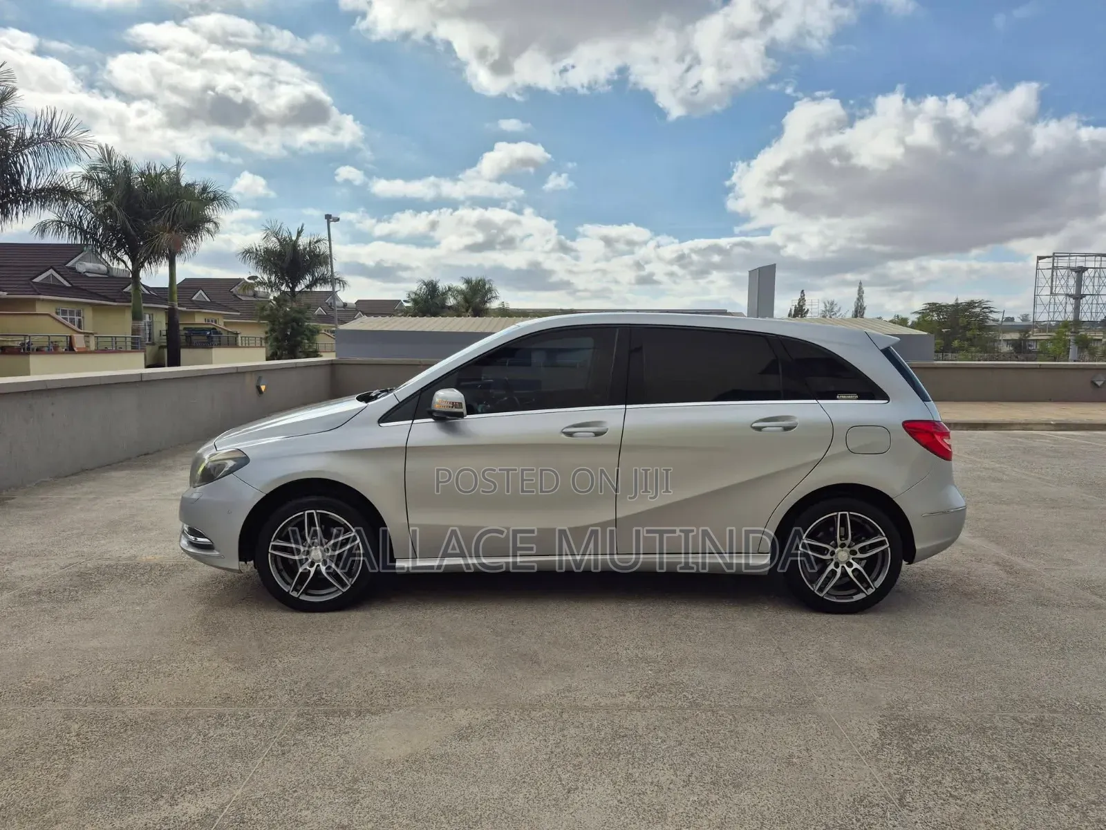 Mercedes-Benz B-Class B180 Petrol 2014 Silver