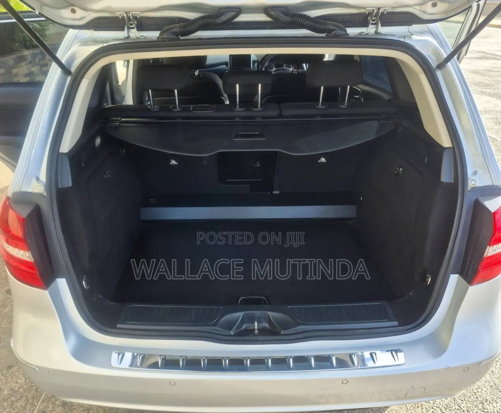 Mercedes-Benz B-Class B180 Petrol 2014 Silver