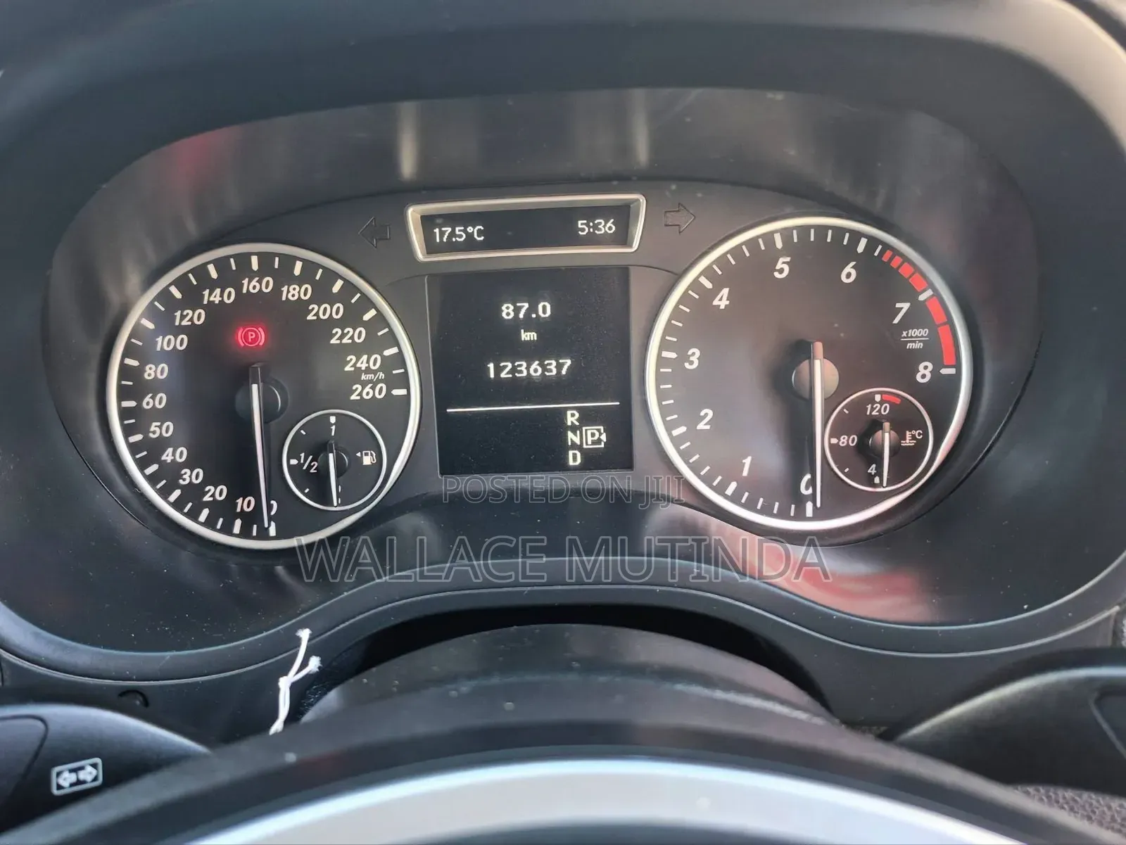Mercedes-Benz B-Class B180 Petrol 2014 Silver