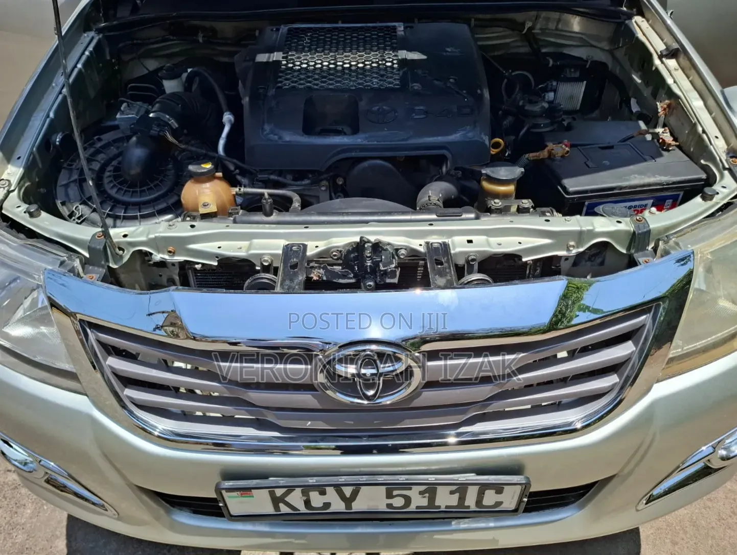 Toyota Hilux 2013 Silver