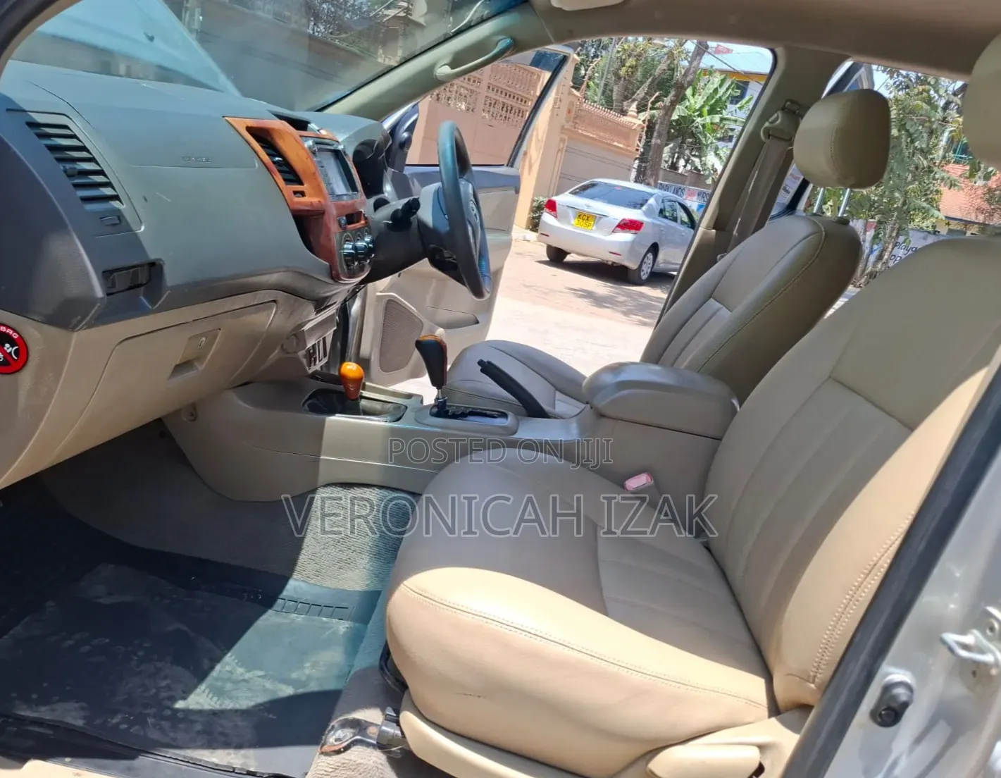 Toyota Hilux 2013 Silver