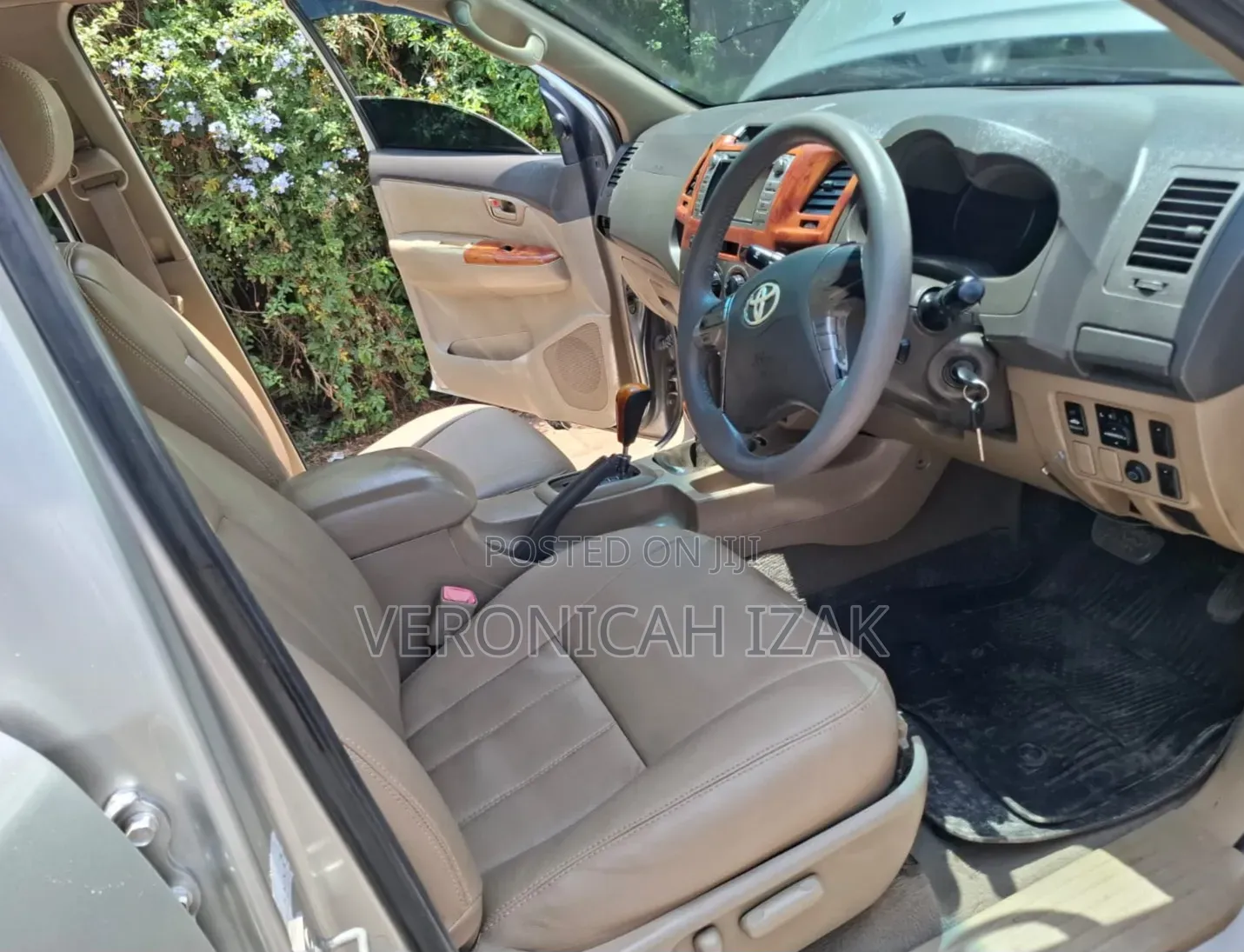 Toyota Hilux 2013 Silver