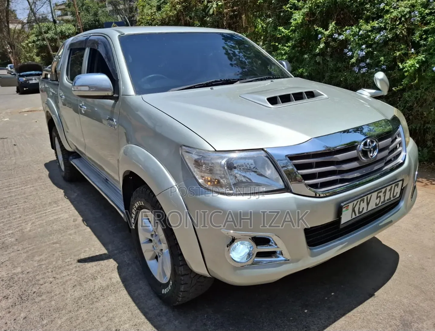 Toyota Hilux 2013 Silver