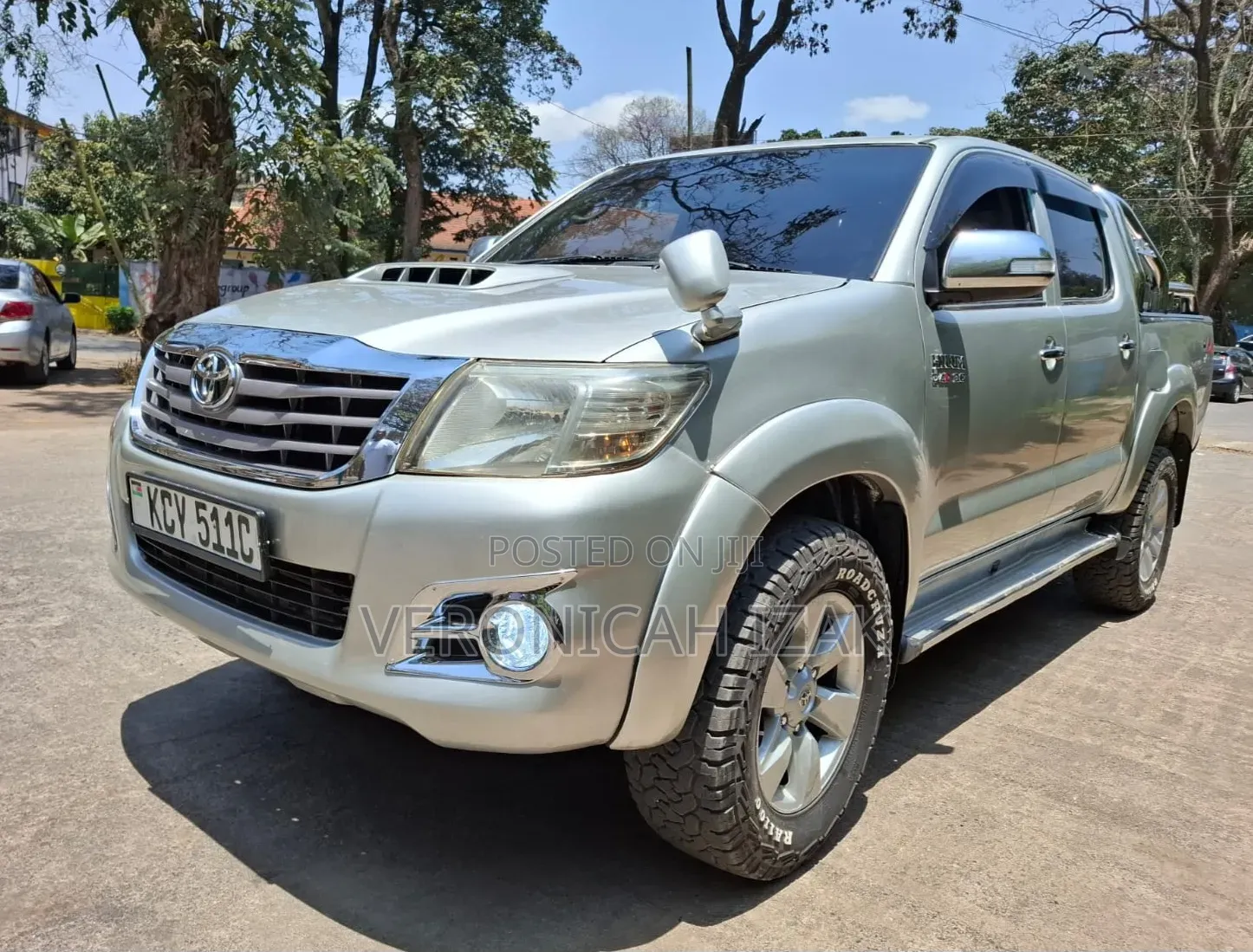 Toyota Hilux 2013 Silver