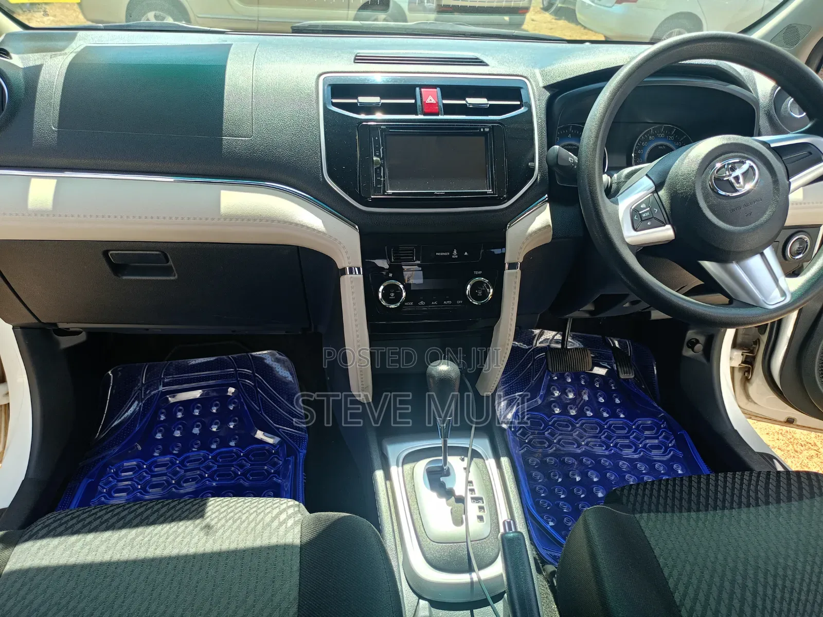 Toyota Rush 1.5 AWD 2018 White