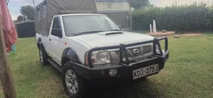 Nissan Pick-Up 2016 White