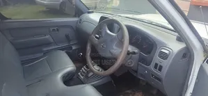 Nissan Pick-Up 2016 White