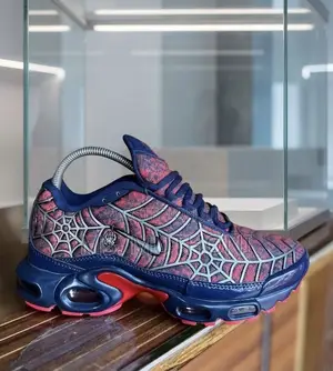 Nike Air Max Plus TN "Spider-Man" Custom / Size 39-45