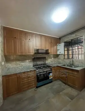 3bdrm Apartment in Kilimani, Nairobi Central for rent