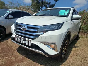 Toyota Rush 1.5 AWD 2018 White