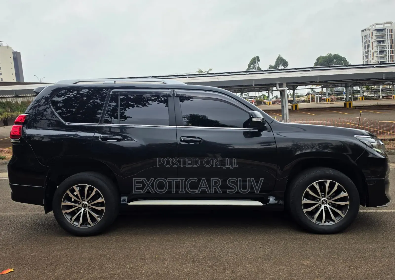 Toyota Land Cruiser Prado 2.8 2020 Black