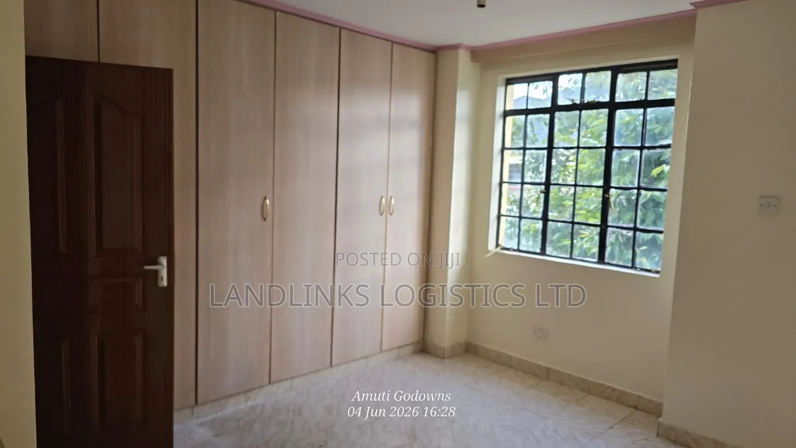 4bdrm Maisonette in Parliament Road, Katani for sale