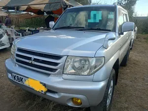 Mitsubishi Pajero 2006 Silver