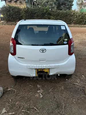 Toyota Passo 2014 White