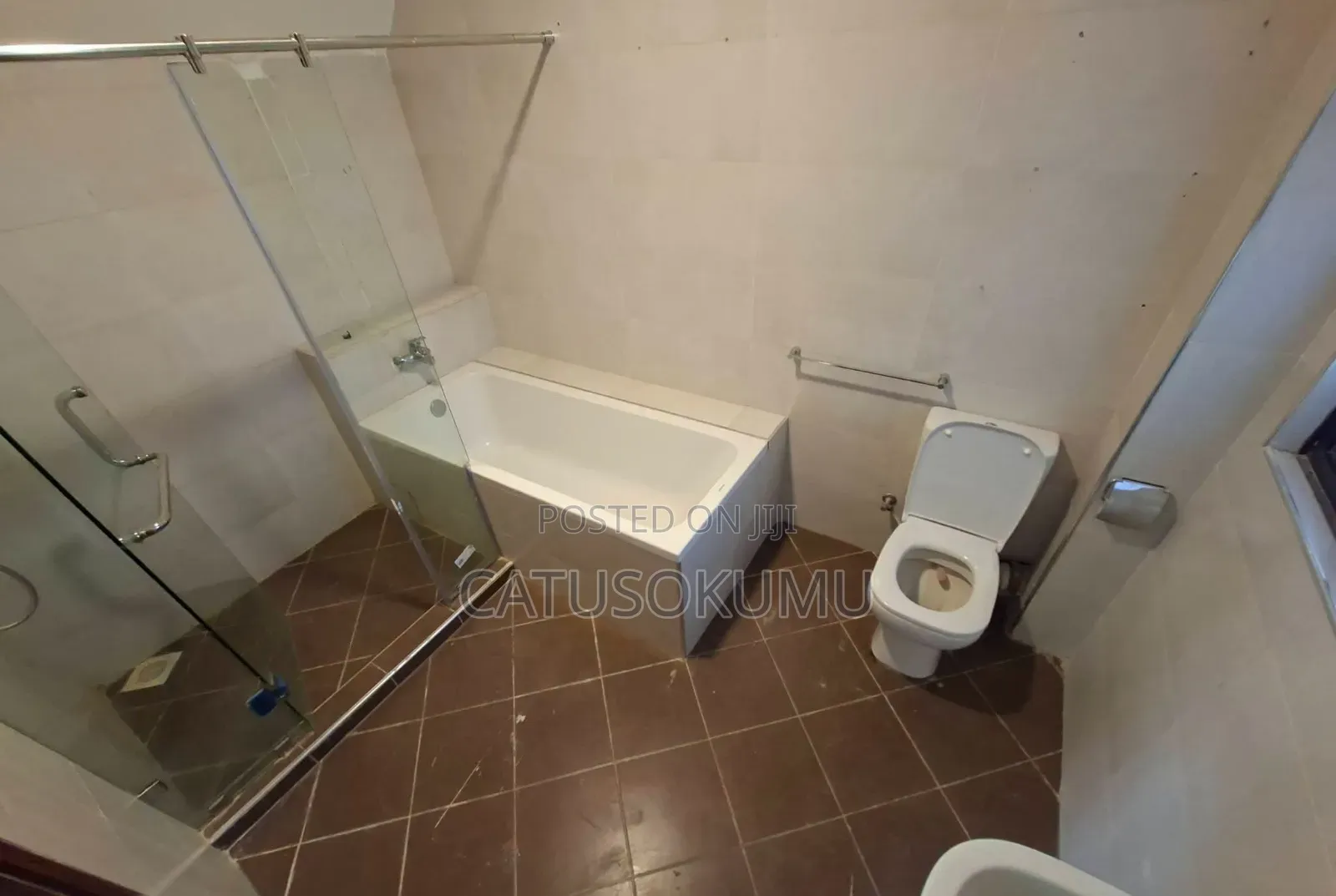 5bdrm Maisonette in Syokimau, Gateway Mall Area for rent