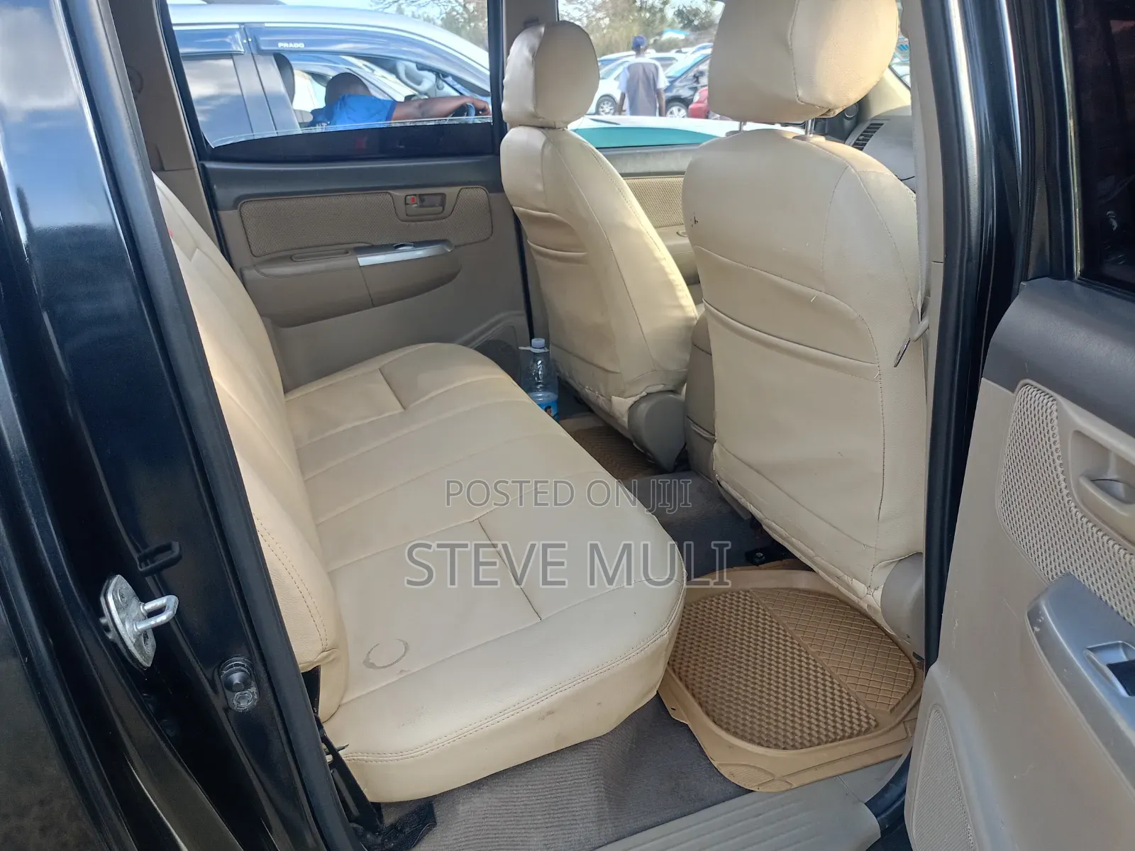 Toyota Hilux 2014 Black