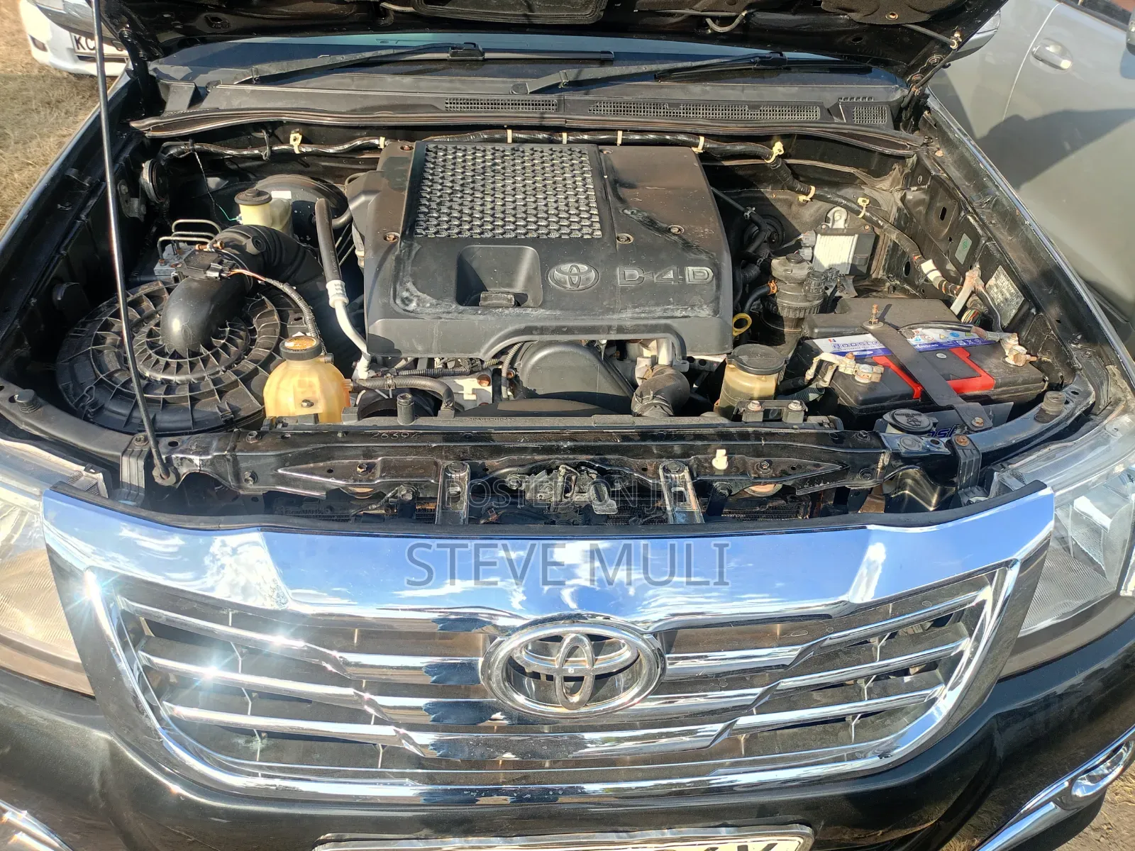 Toyota Hilux 2014 Black
