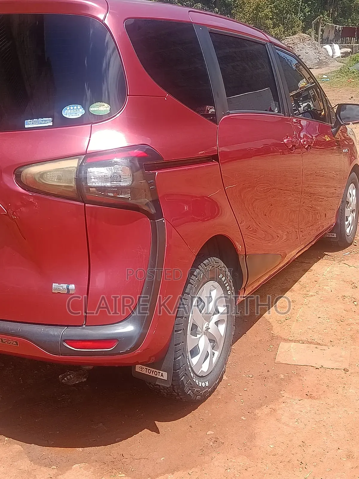 Toyota Sienta 1.5 FWD 2014 Maroon