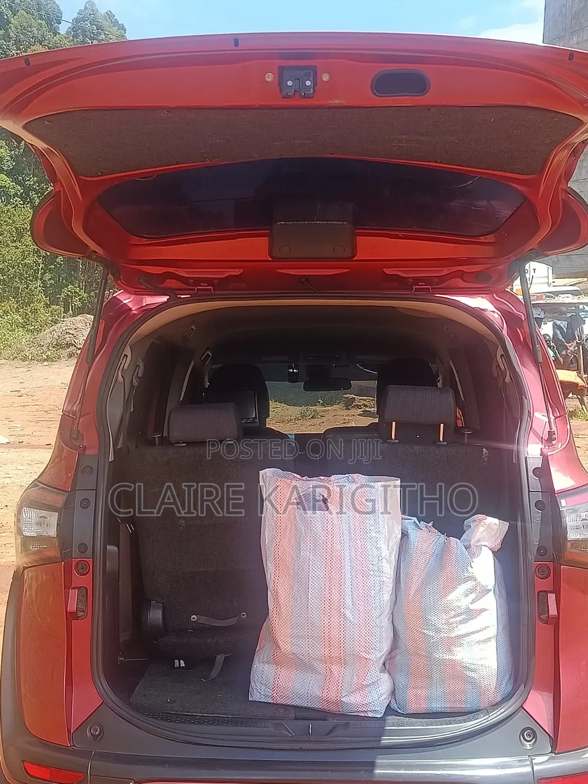 Toyota Sienta 1.5 FWD 2014 Maroon