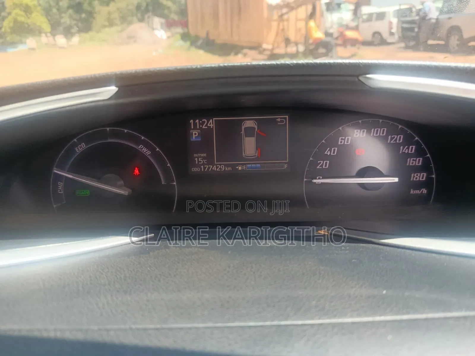 Toyota Sienta 1.5 FWD 2014 Maroon