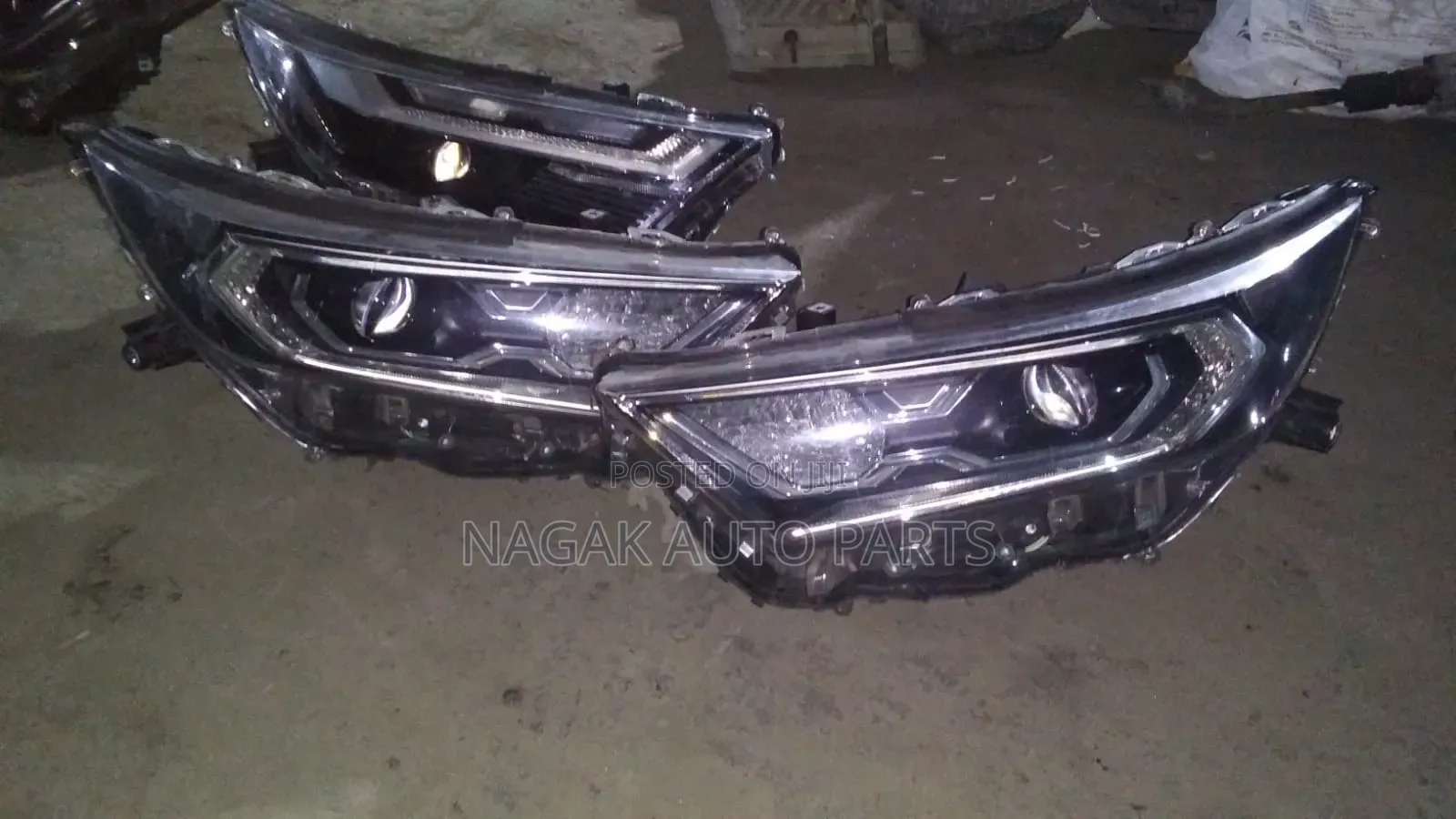 Toyota RAV4 2014/2016 Headlight