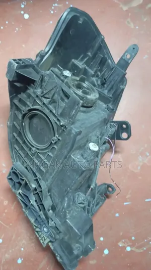 Nissan Tiida 2005 Non Xenon Headlight