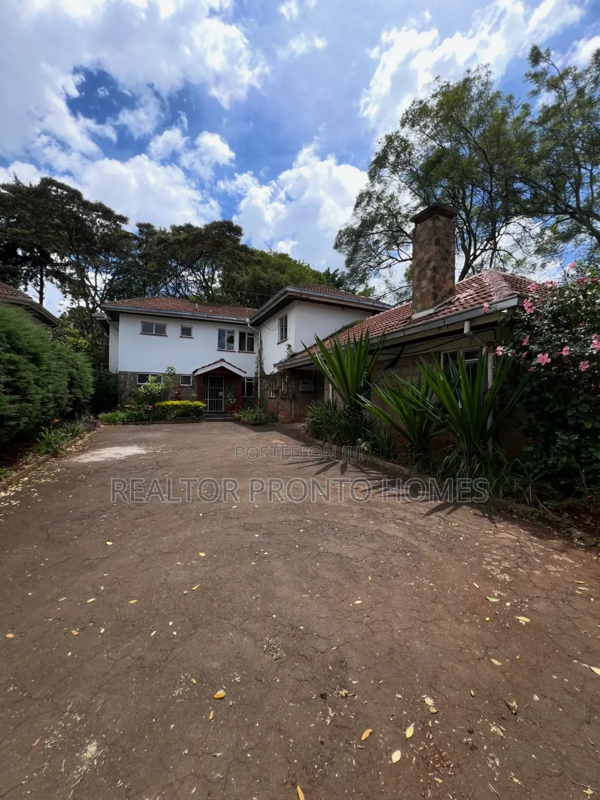 4bdrm Bungalow in Lavington, Muthangari for rent