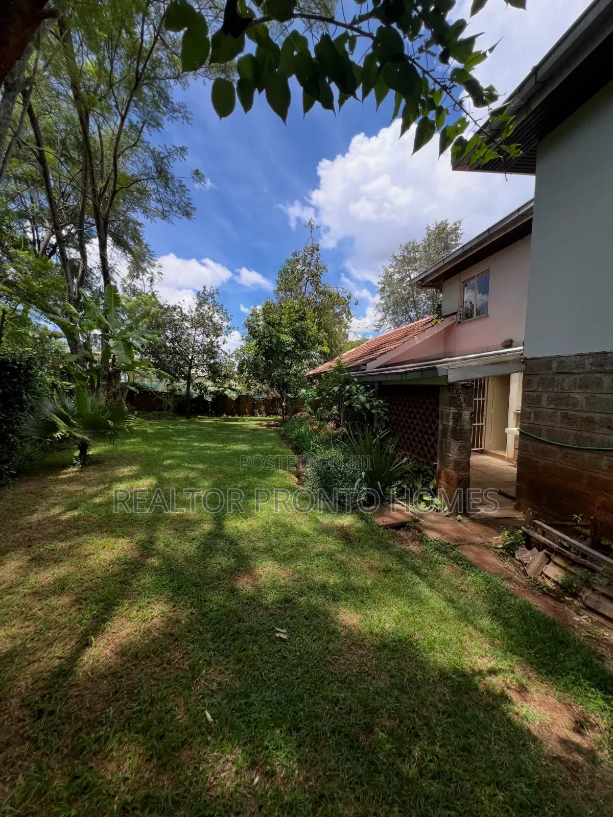 4bdrm Bungalow in Lavington, Muthangari for rent