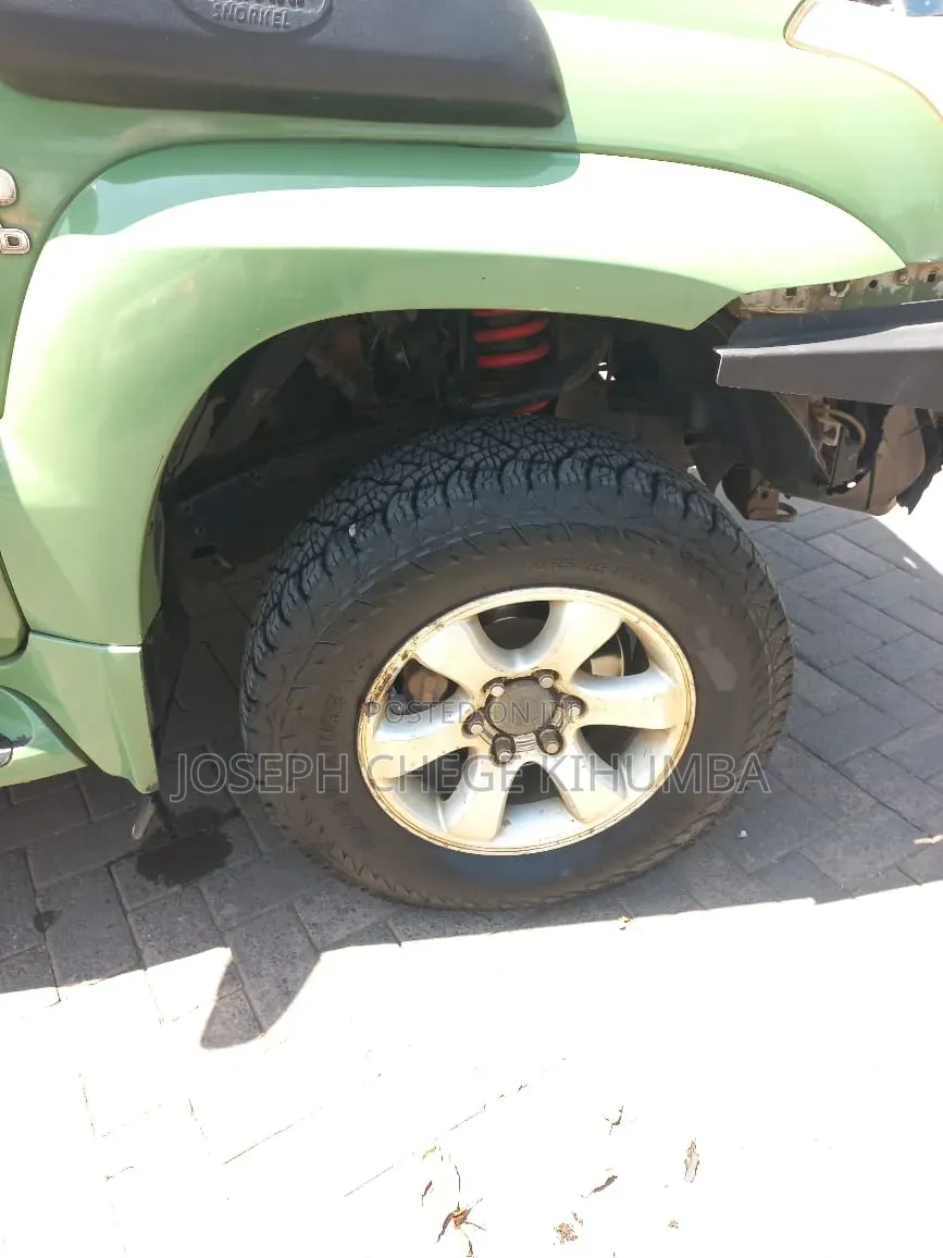 Toyota Land Cruiser Prado 2007 Green