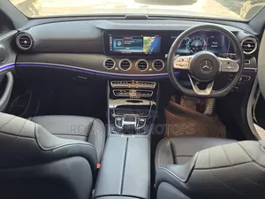 Mercedes-Benz E200 2019 Pearl