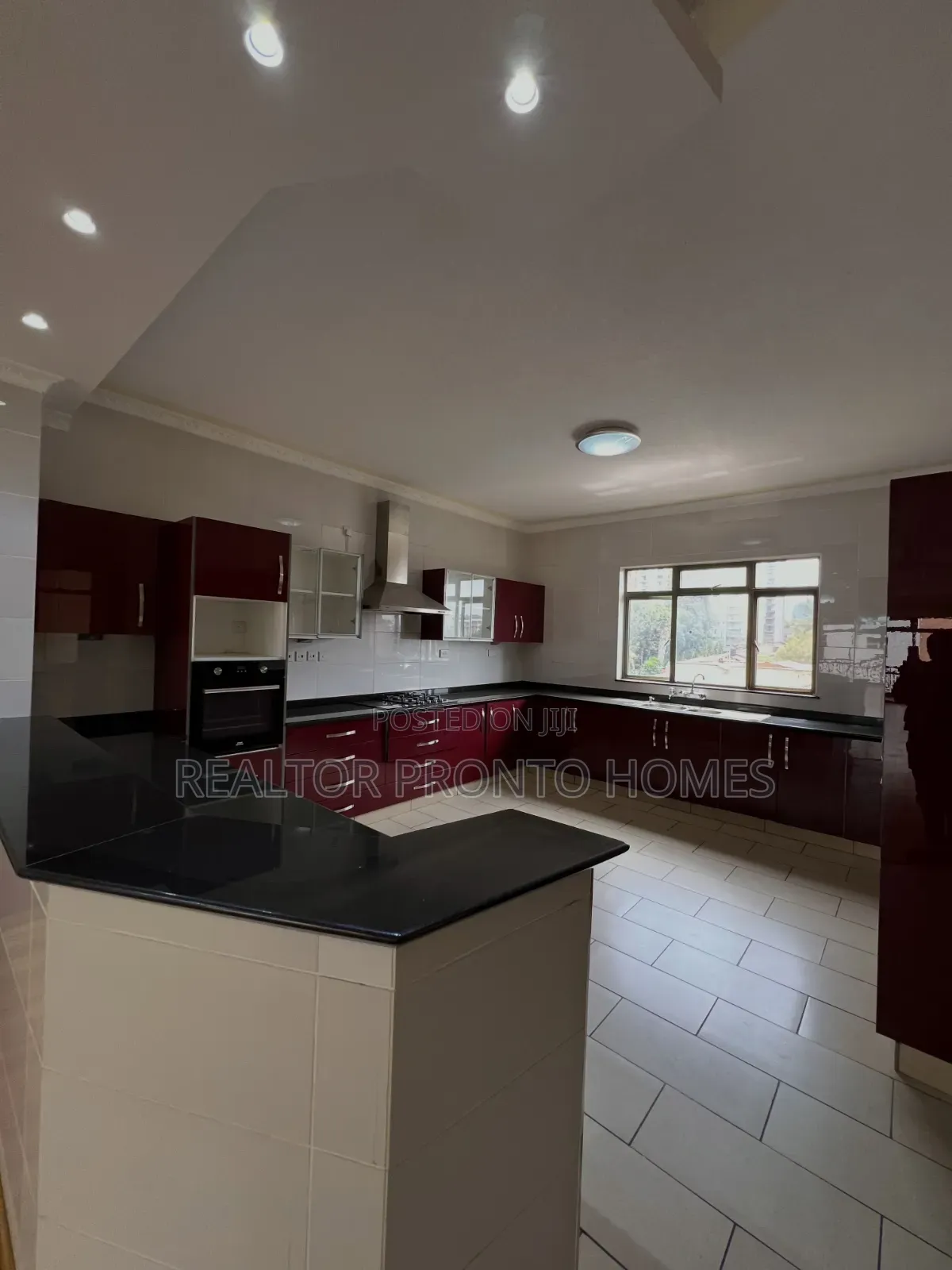 3bdrm Apartment in Yaya Center, Hurlingham for rent