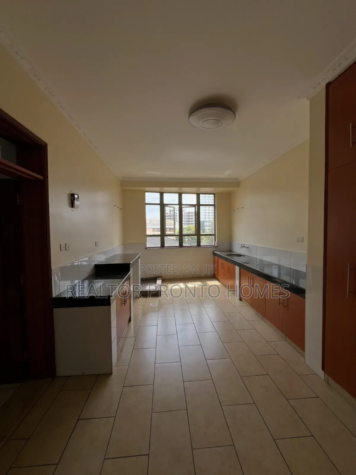 3bdrm Apartment in Yaya Center, Hurlingham for rent
