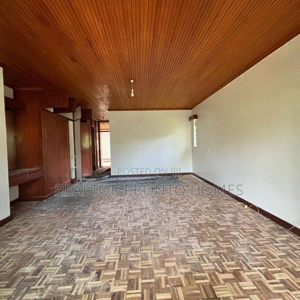 4bdrm Townhouse/Terrace in Spring Valley for sale - thumbnail 7