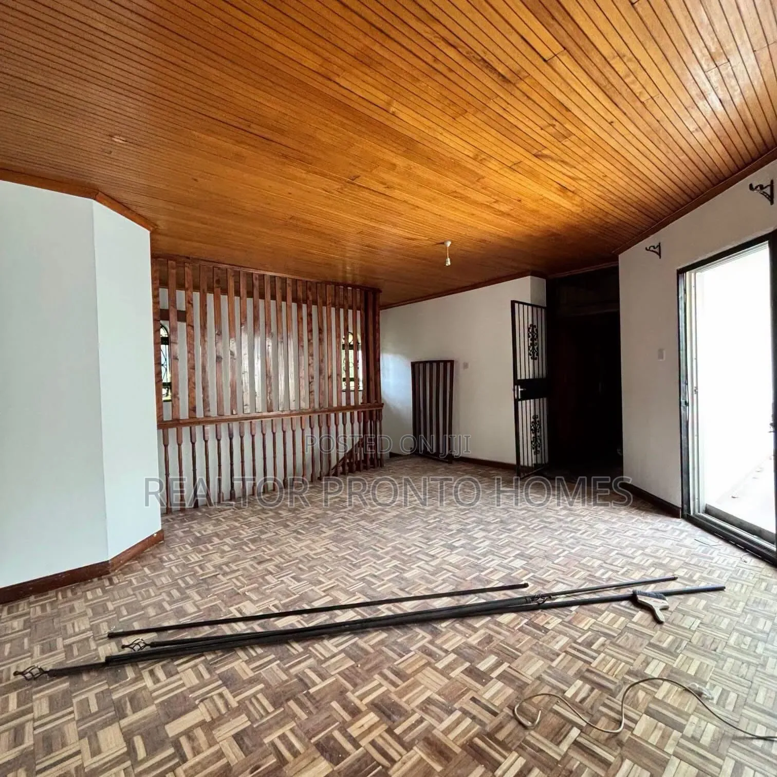 4bdrm Townhouse/Terrace in Spring Valley for sale