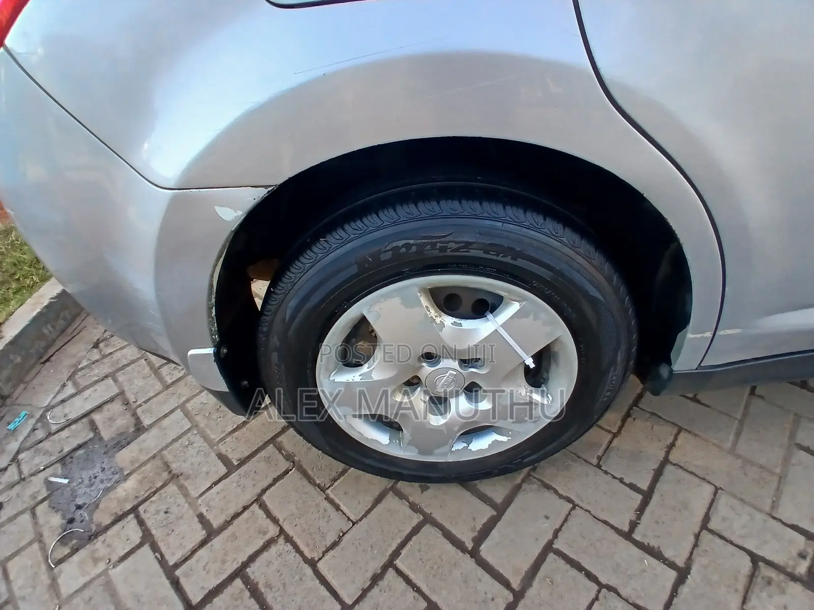 Nissan Tiida 2008 Silver