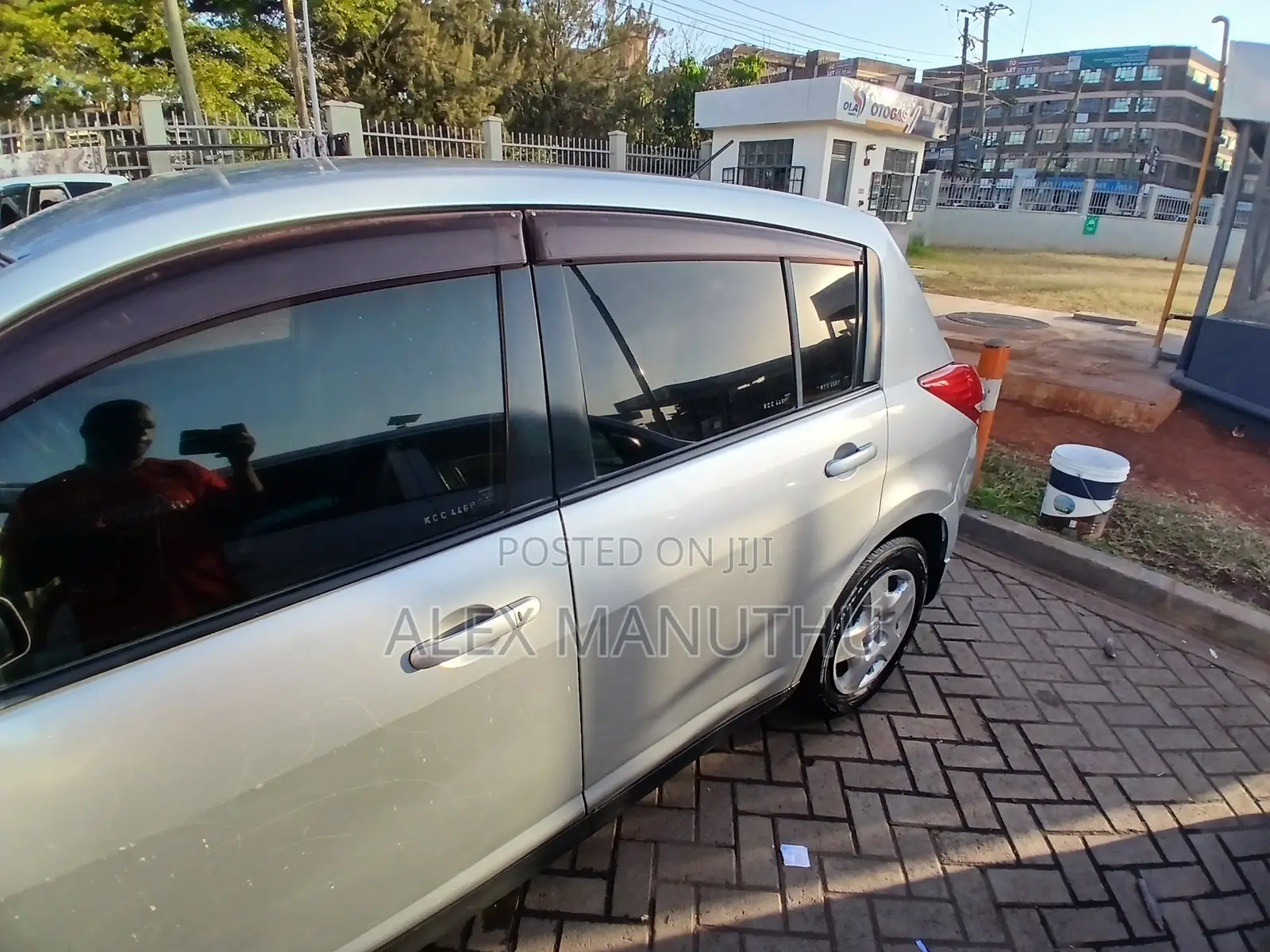 Nissan Tiida 2008 Silver