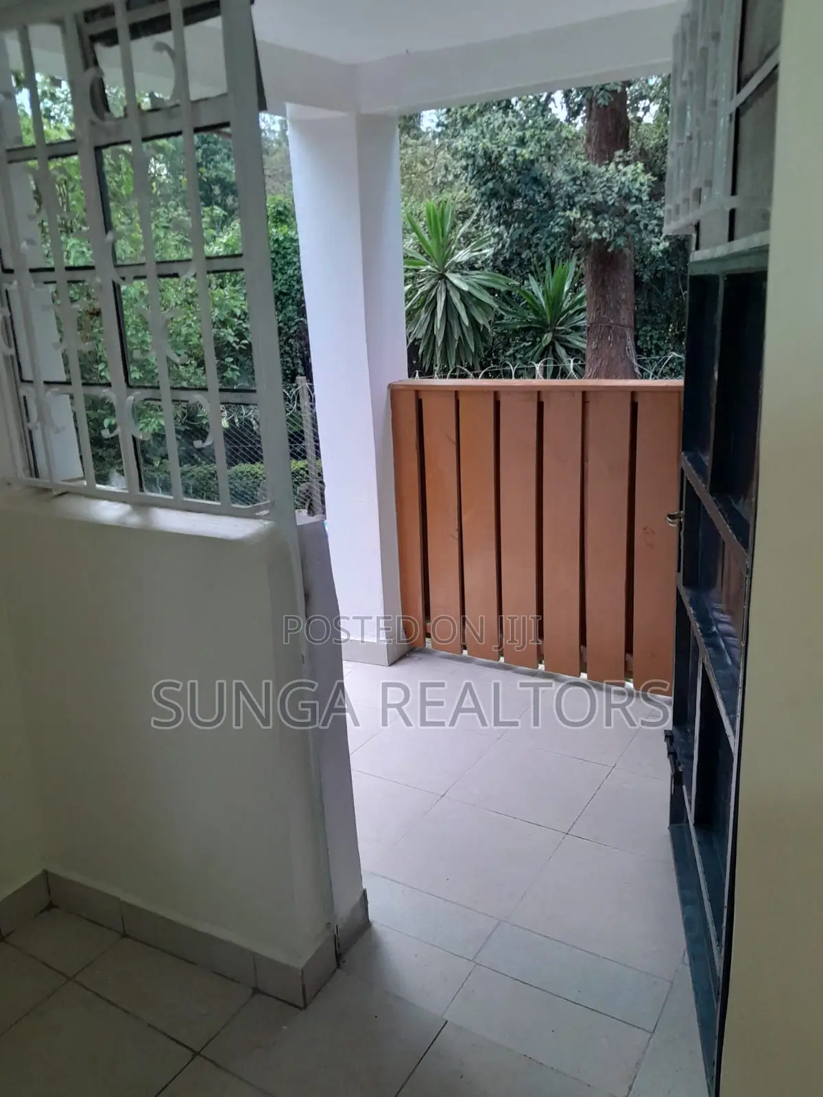 2bdrm Bungalow in Loresho for rent