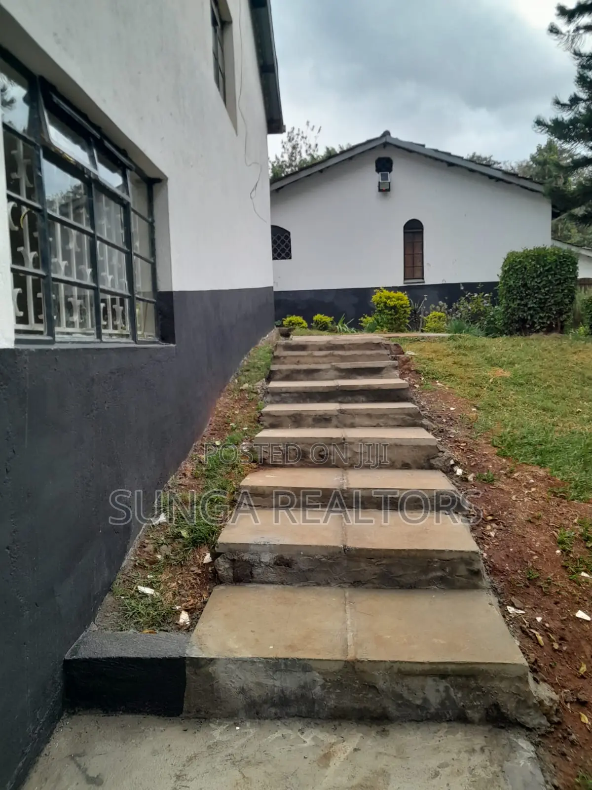 2bdrm Bungalow in Loresho for rent