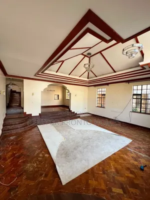 4bdrm Townhouse / Terrace in Lavington, Valley Arcade for rent