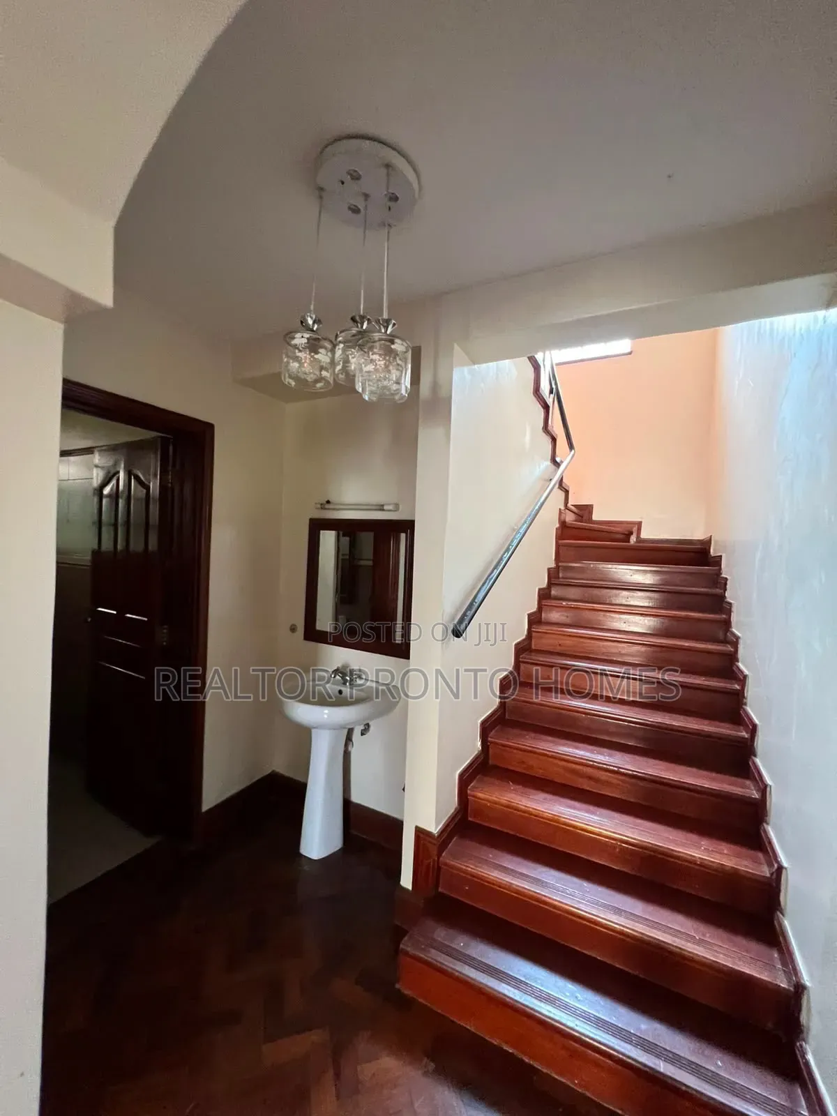 4bdrm Townhouse / Terrace in Lavington, Valley Arcade for rent