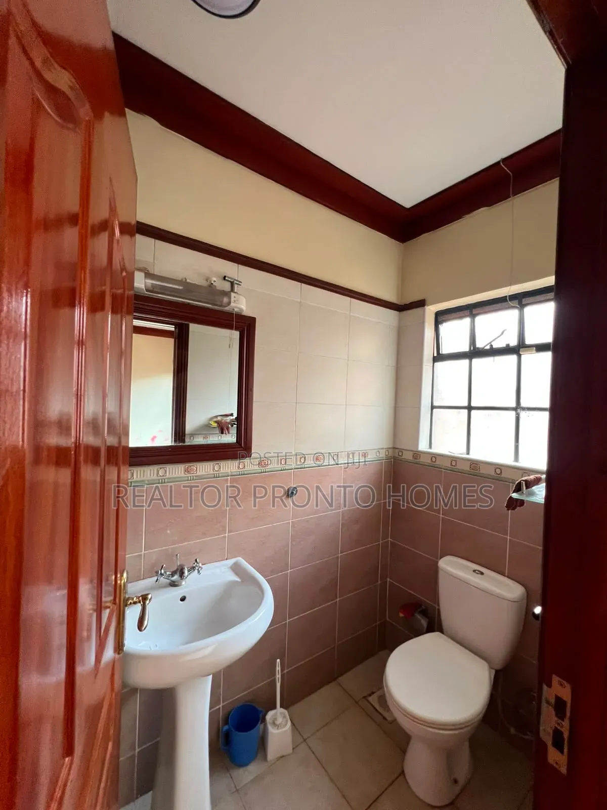 4bdrm Townhouse / Terrace in Lavington, Valley Arcade for rent