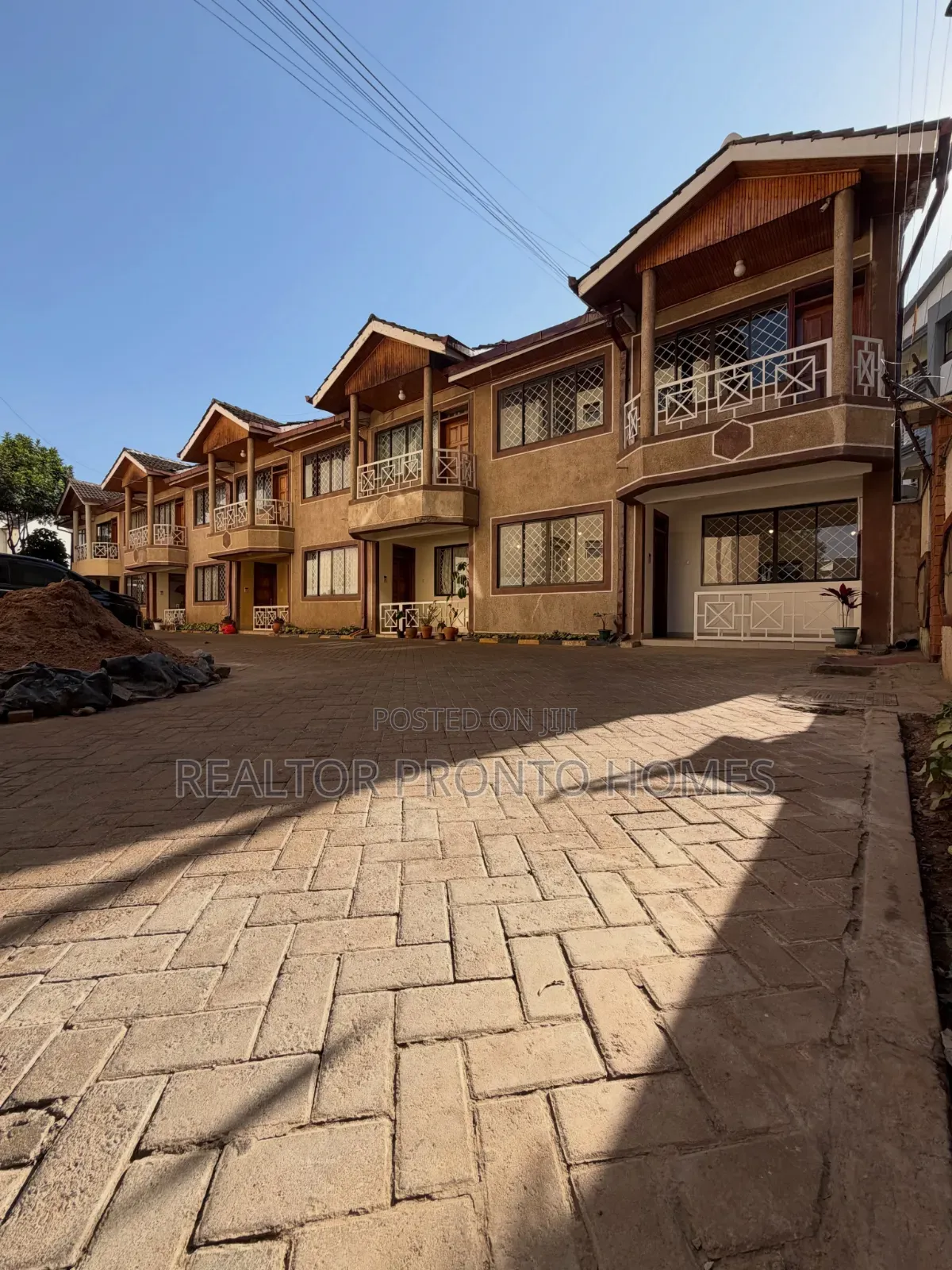 4bdrm Maisonette in Lavington, Valley Arcade for sale
