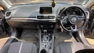 Mazda Axela 2018 Gray