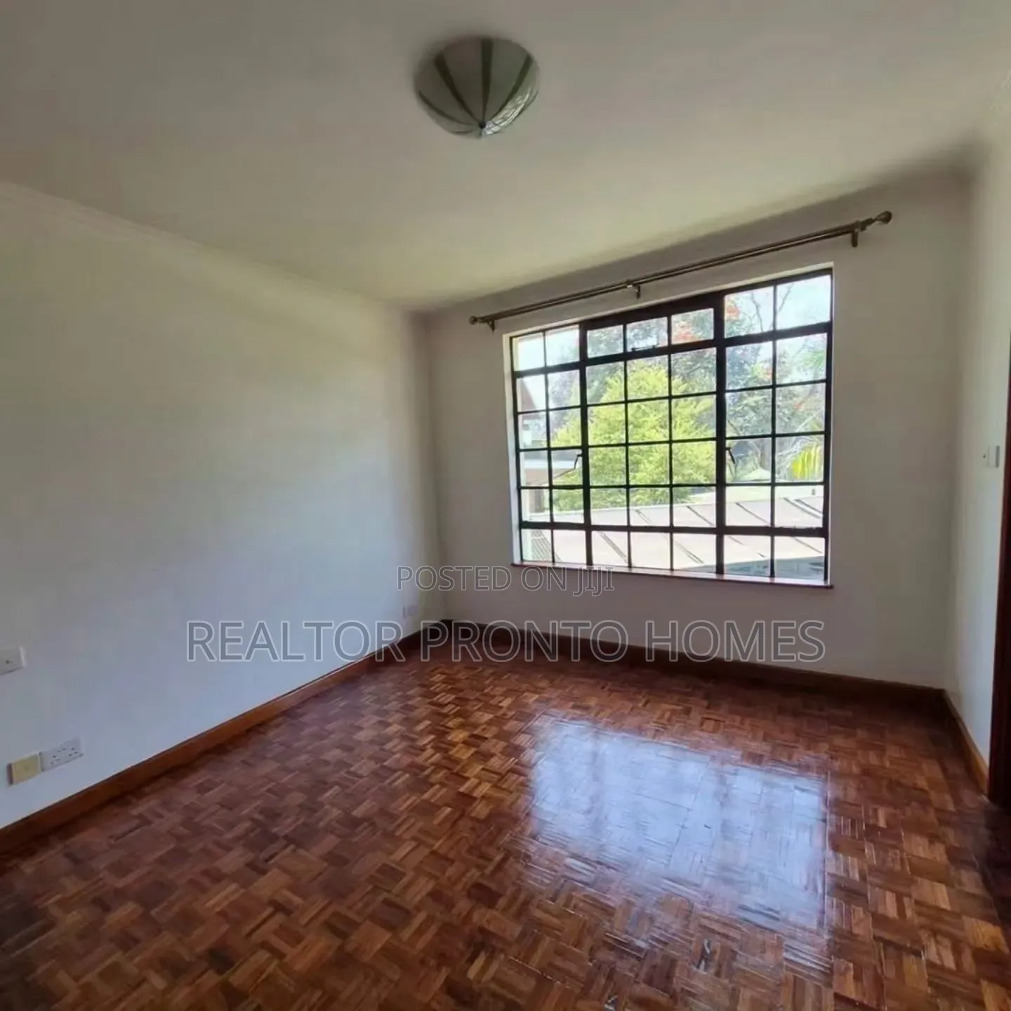 4bdrm Villa in Ridgeways for sale