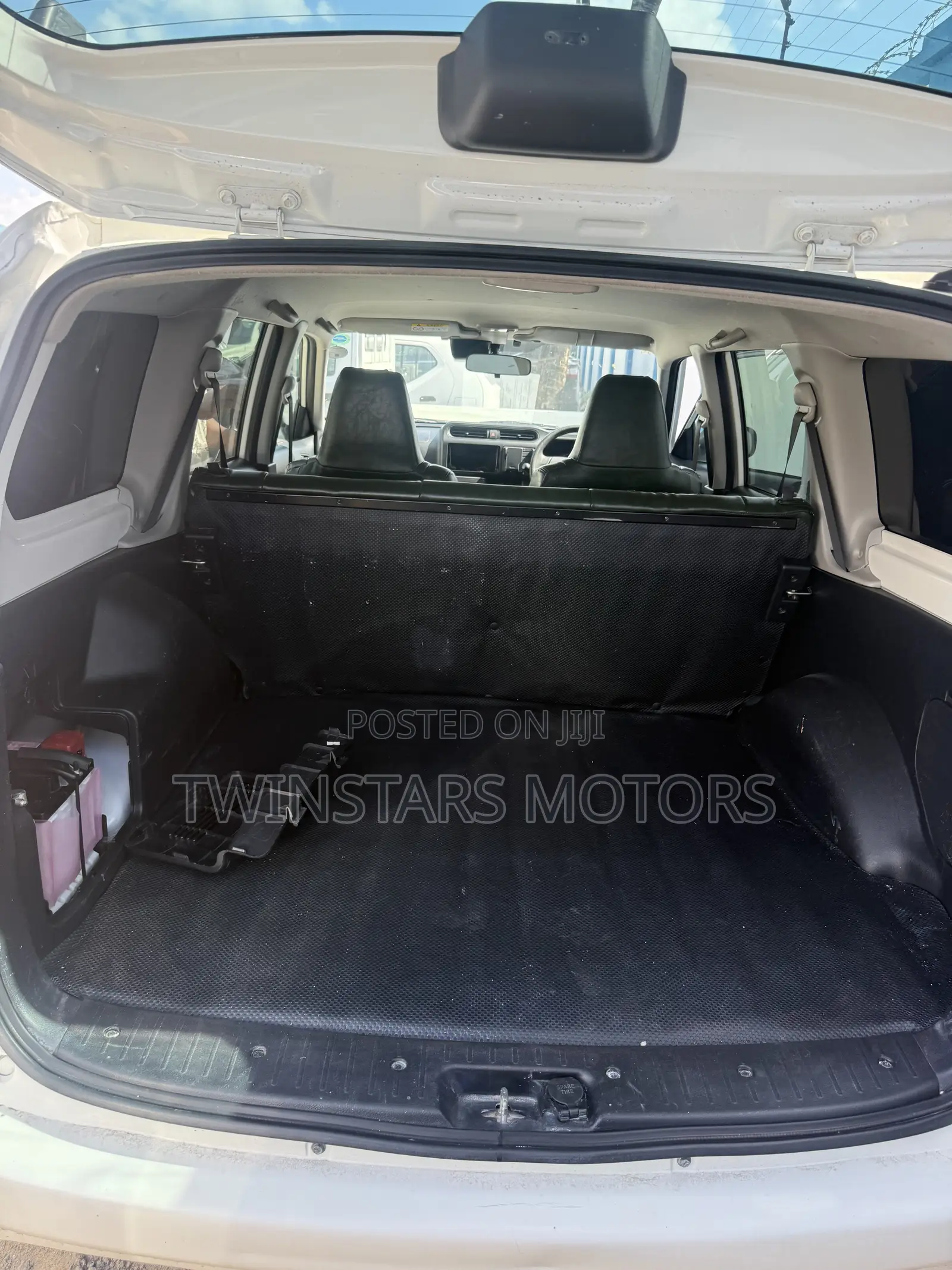 Toyota Probox 1.5 Hybrid DX Comfort 2020 White